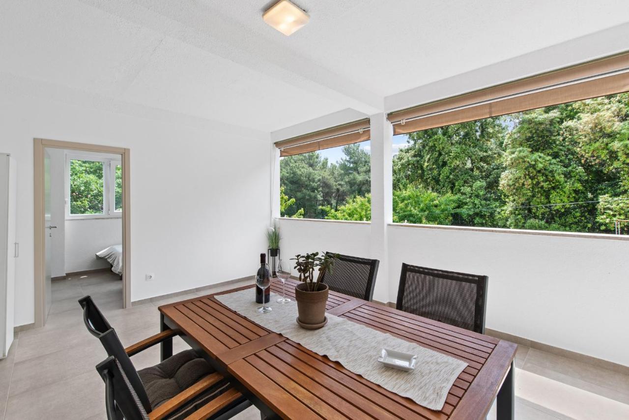 Poli Nona - Renovated In 2023 Apartment โปเรช ภายนอก รูปภาพ