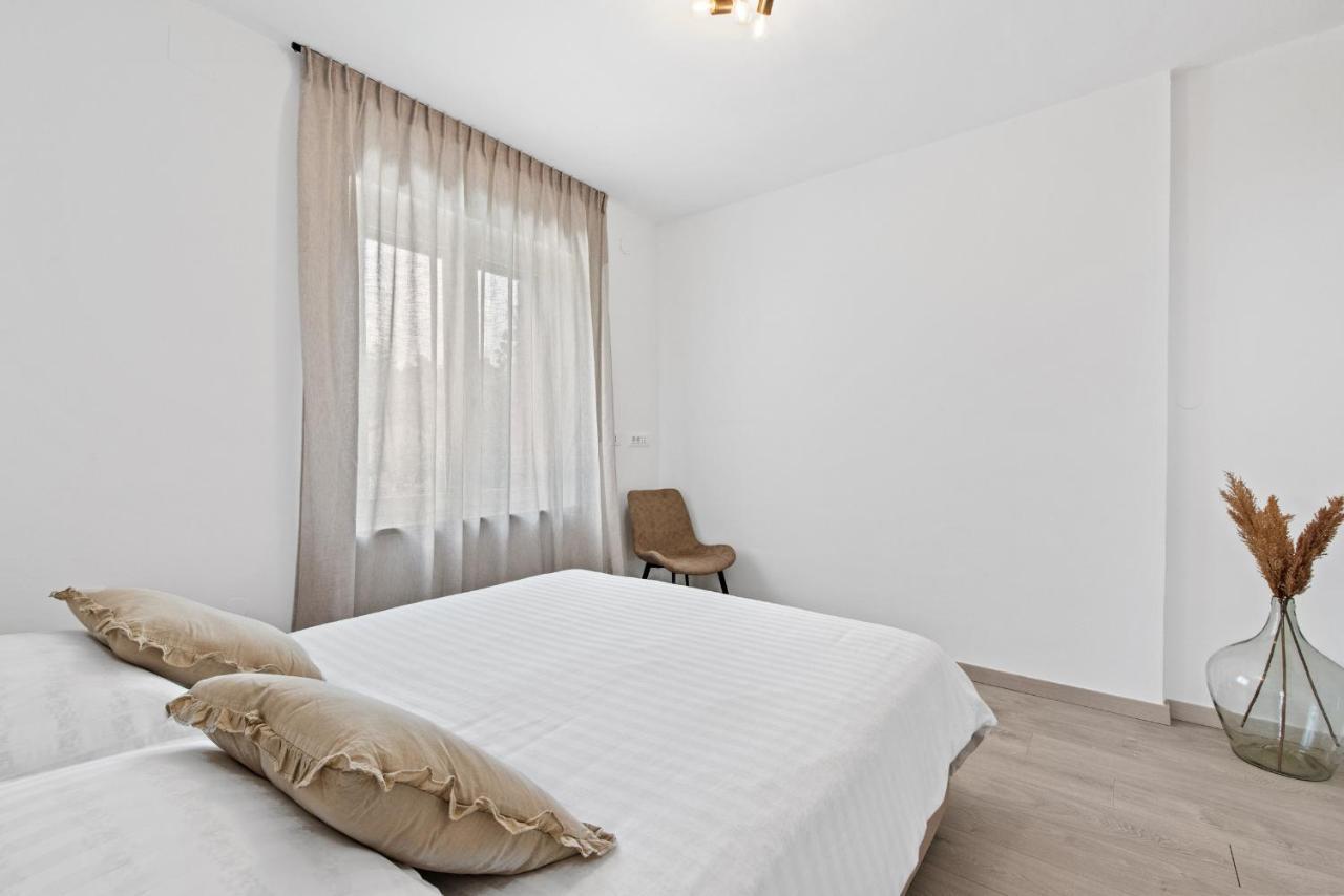Poli Nona - Renovated In 2023 Apartment โปเรช ภายนอก รูปภาพ